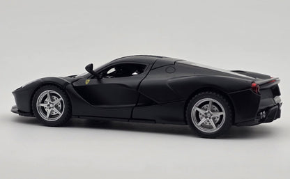 Ferrari LaFerrari 1:24 Diecast Model Car – Assorted Colors