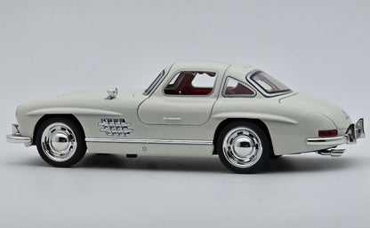 1954 Mercedes-Benz 300SL 1:24 Diecast Scale Model Car Collectible