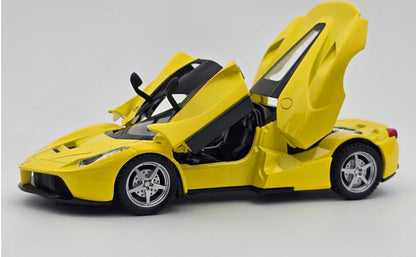 Ferrari LaFerrari 1:24 Diecast Model Car – Assorted Colors