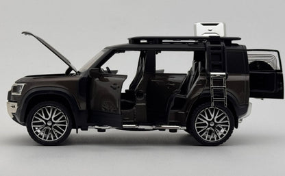Land Rover Defender 110 1:24 Diecast Scale Model Car | Assorted Colors