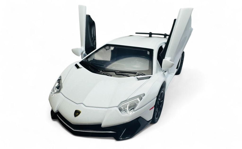 Lamborghini Aventador SVJ 1:24 diecast scale model car collectible
