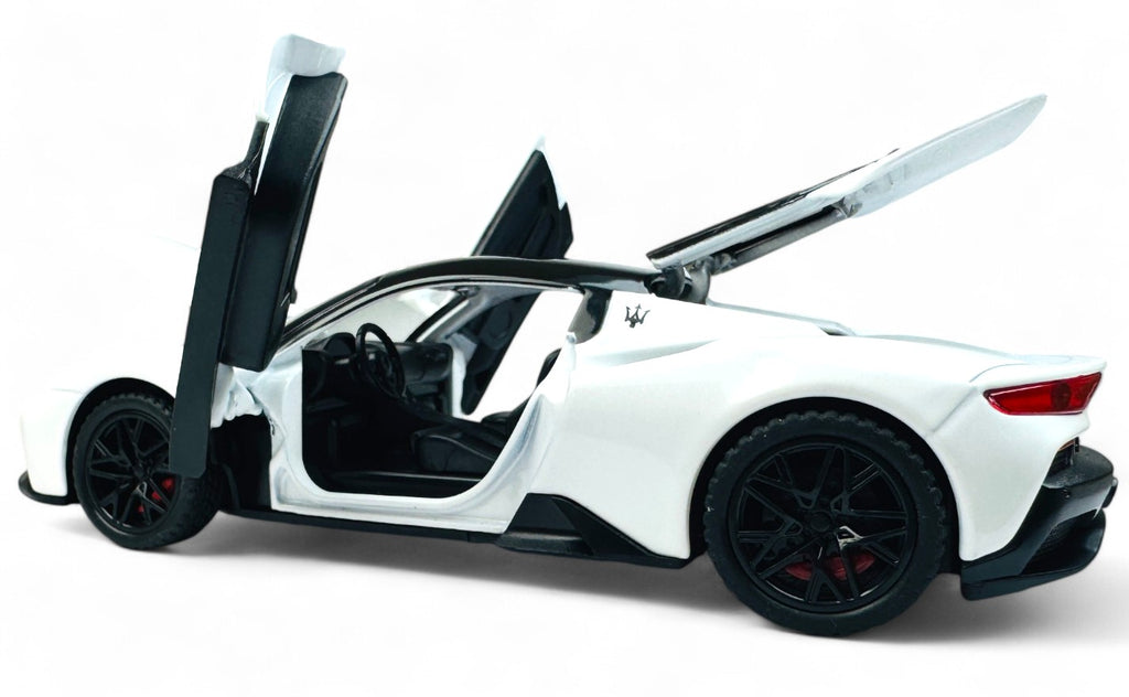 Maserati MC20 Coupe 1:24 diecast scale model car collectible