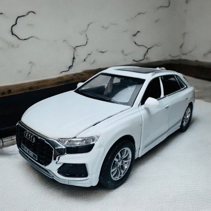 Audi Q8 1:24 diecast scale model car collectible