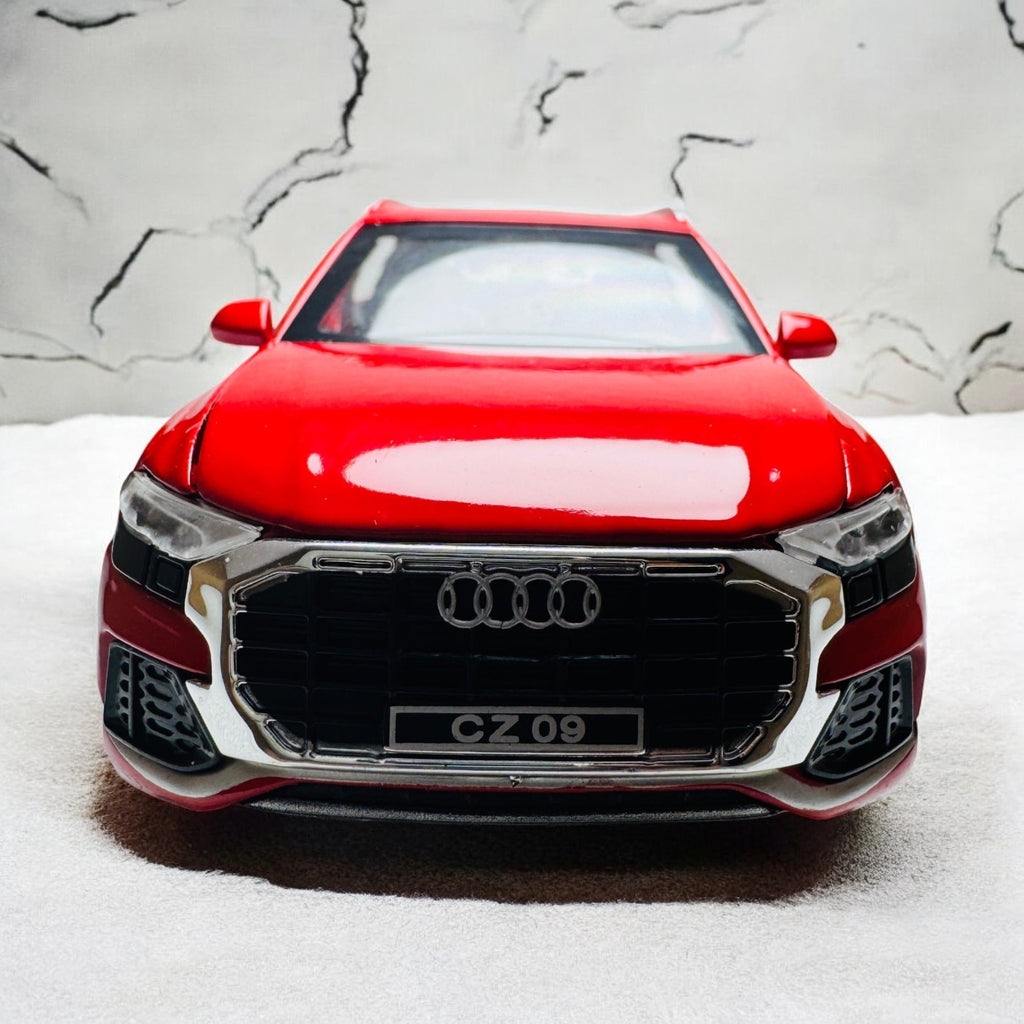 Audi Q8 1:24 diecast scale model car collectible