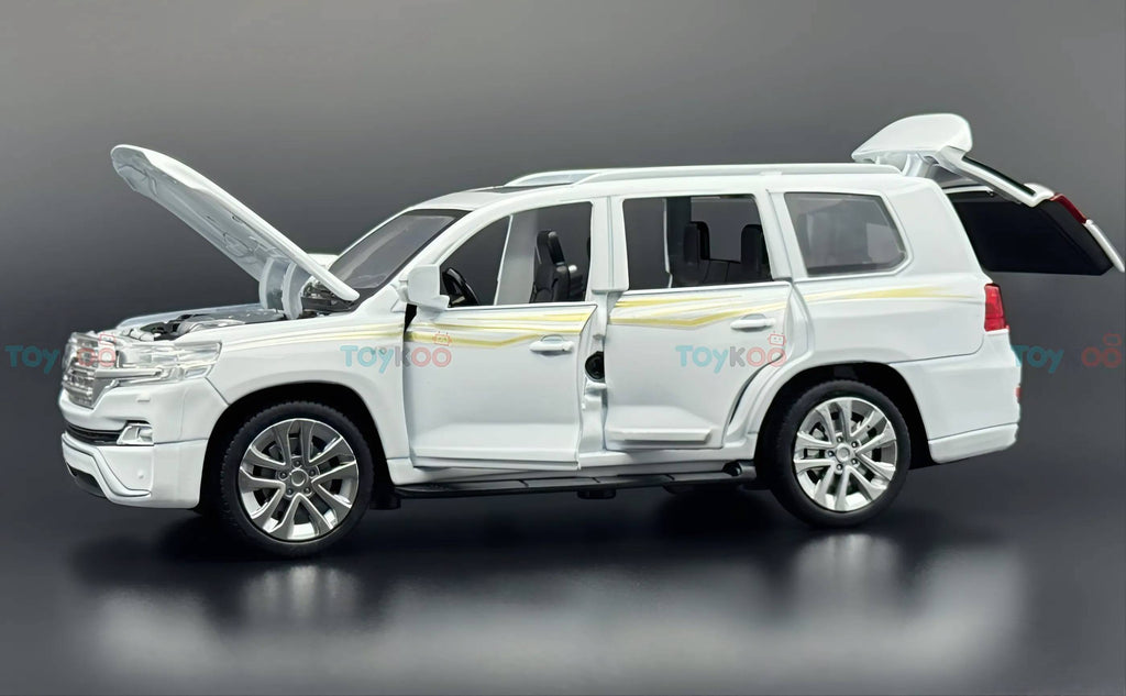 Toyota Land Cruiser LC200 1:24 diecast Scale Model | Assorted Colors