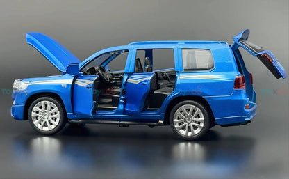 Toyota Land Cruiser LC200 1:24 diecast Scale Model | Assorted Colors