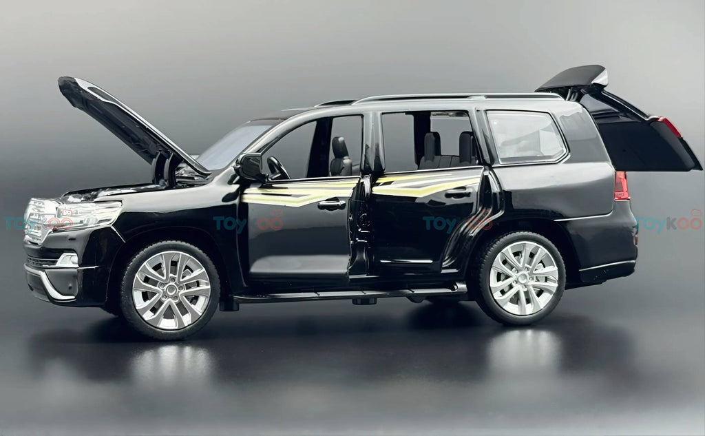 Toyota Land Cruiser LC200 1:24 diecast Scale Model | Assorted Colors
