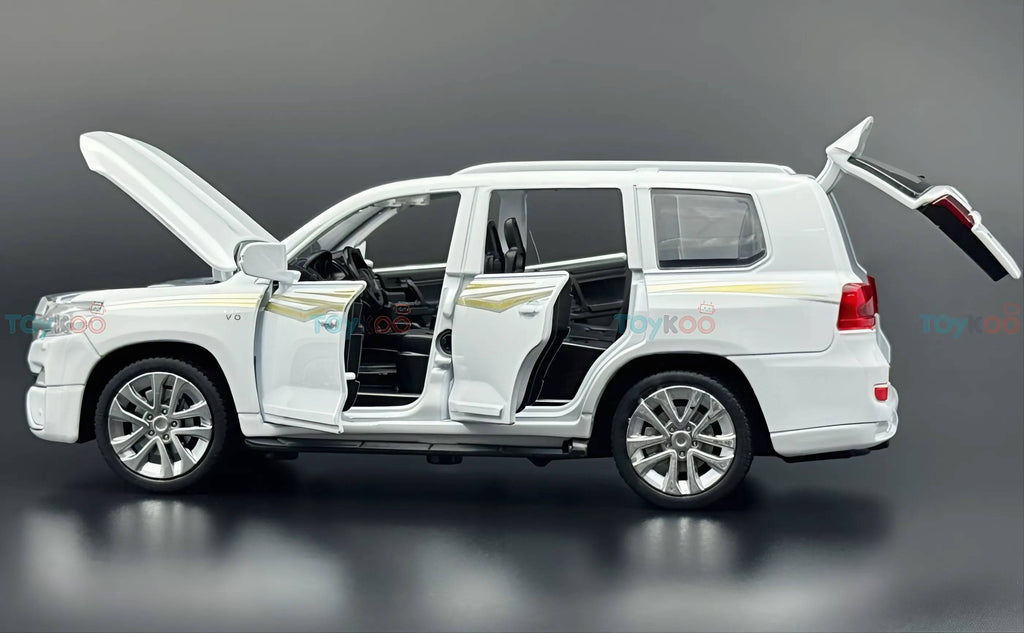 Toyota Land Cruiser LC200 1:24 diecast Scale Model | Assorted Colors