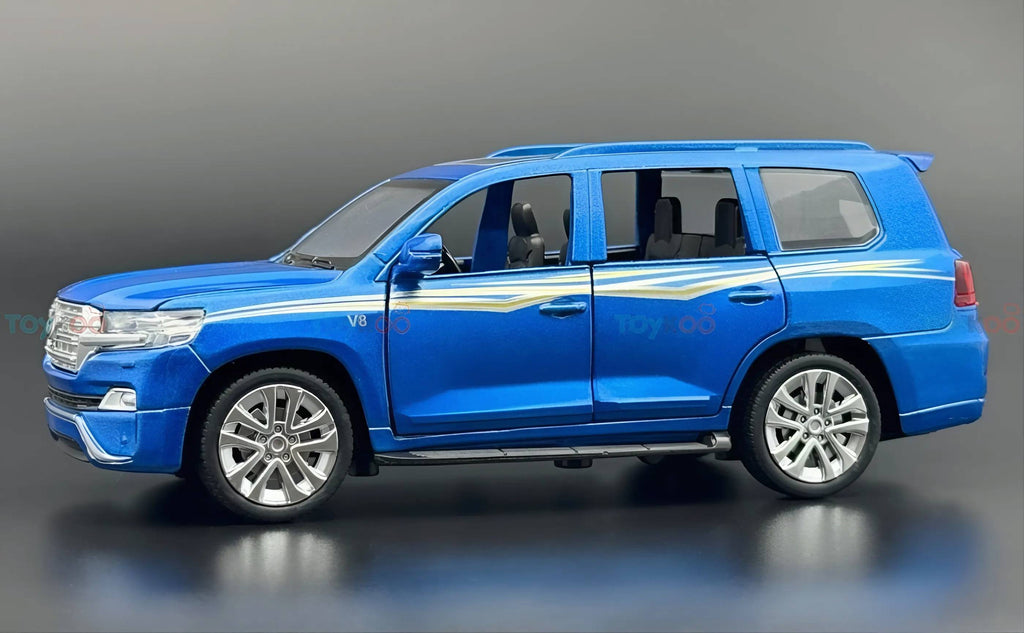 Toyota Land Cruiser LC200 1:24 diecast Scale Model | Assorted Colors