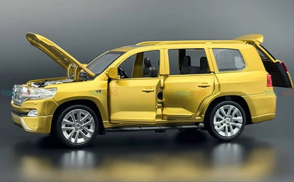 Toyota Land Cruiser LC200 1:24 diecast Scale Model | Assorted Colors