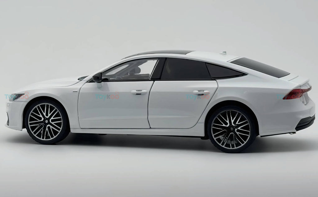 Audi A7 Sportline 1:18 Diecast Scale Model Collectible - Big Car