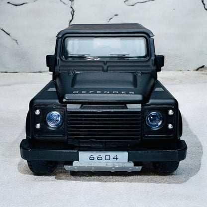 Classic Land Rover Defender 110 1:24 diecast scale model car collectible | Assorted Colors