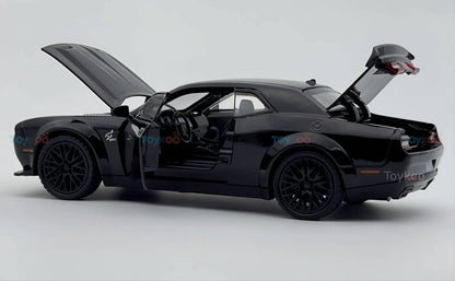 Dodge Challenger SRT Hellcat 1:24 diecast scale model car
